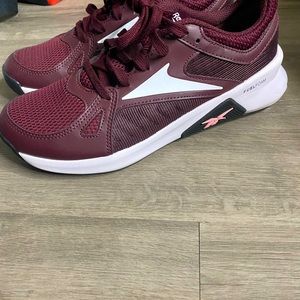 8.5 US Reebok Fuel Foam trainers burgundy